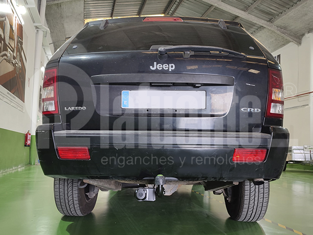 enganche-remolque-bola-gancho-todo-terreno-jeep-grand-cherokee